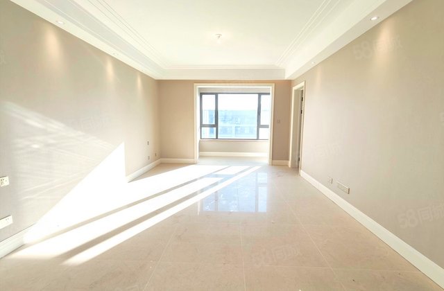 融创御湖宸院4室2厅148.42㎡138万二手房图片