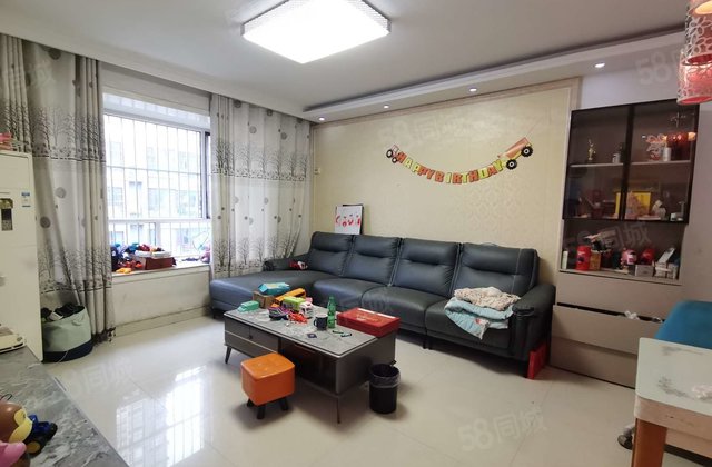 月亮湾(B区) 多层 洋房 中间楼层  教育生活配套齐全