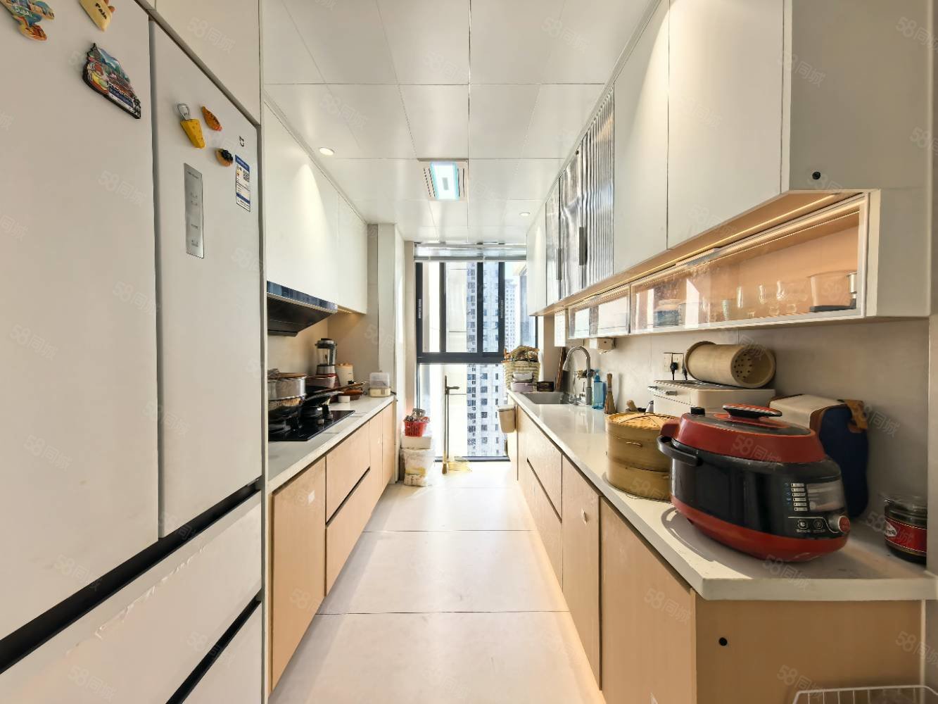 德和领秀广场4室2厅2卫140㎡南北172.8万