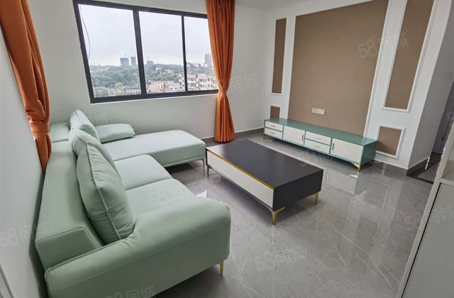 【13图】中发大厦(首付10万起)(火车站旁)(是三中对面)单价4千多,东风