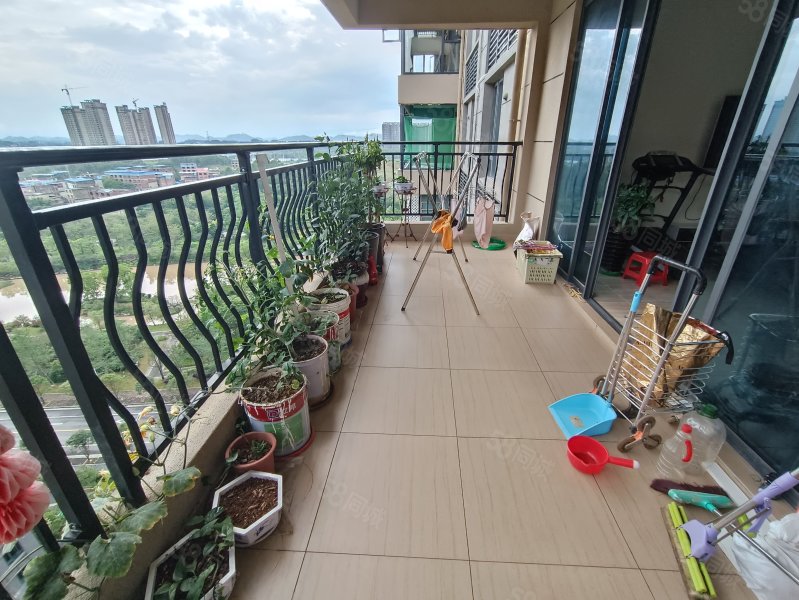 桂林碧桂园5室2厅2卫269㎡南170万