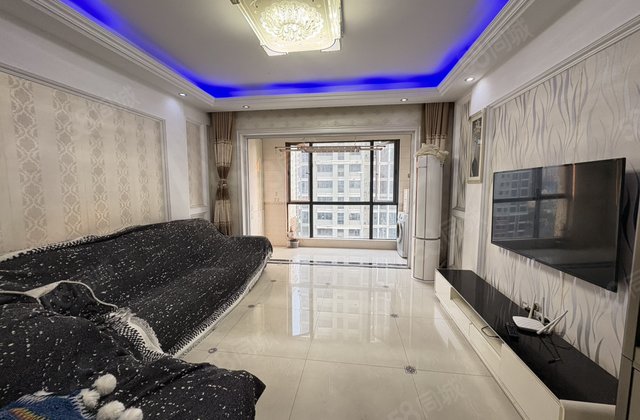 奥林清华3室2厅1卫124㎡南北60万