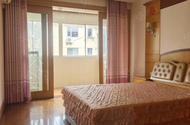 华荣小区3室2厅105㎡53.8万二手房图片