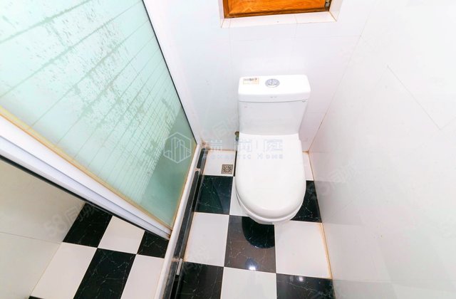 银城东苑3室2厅124.71㎡350万二手房图片