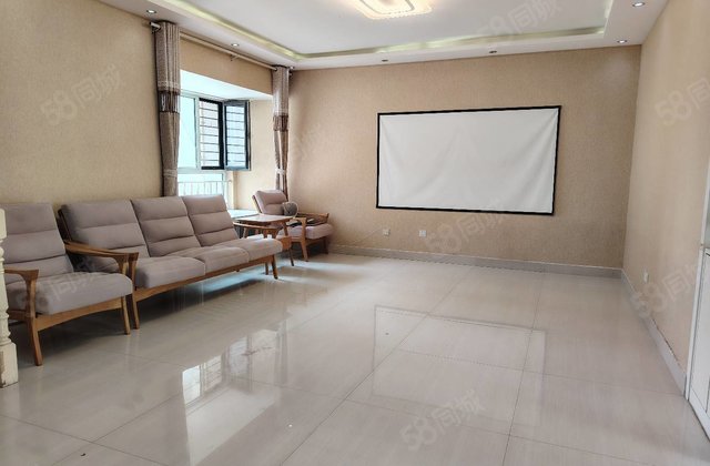 房东急售！  30多万！阿卡三室双卫送车位储藏室，精装免大税