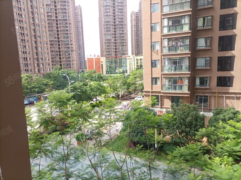 【10图】离聂耳广场三百米 急卖,万裕润园-玉溪58同城