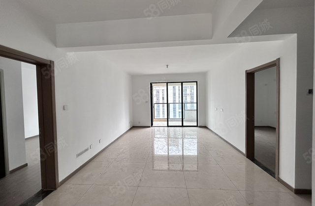 急售！小高层没有连廊 三叶草户型两卫 双阳台 送车位免大税