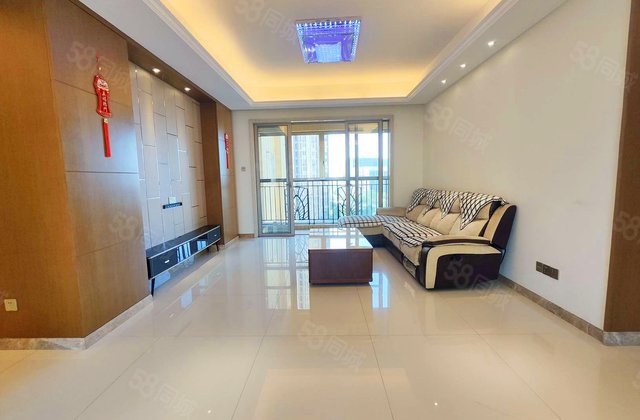 长隆珑翠4室2厅127.79㎡420万二手房图片