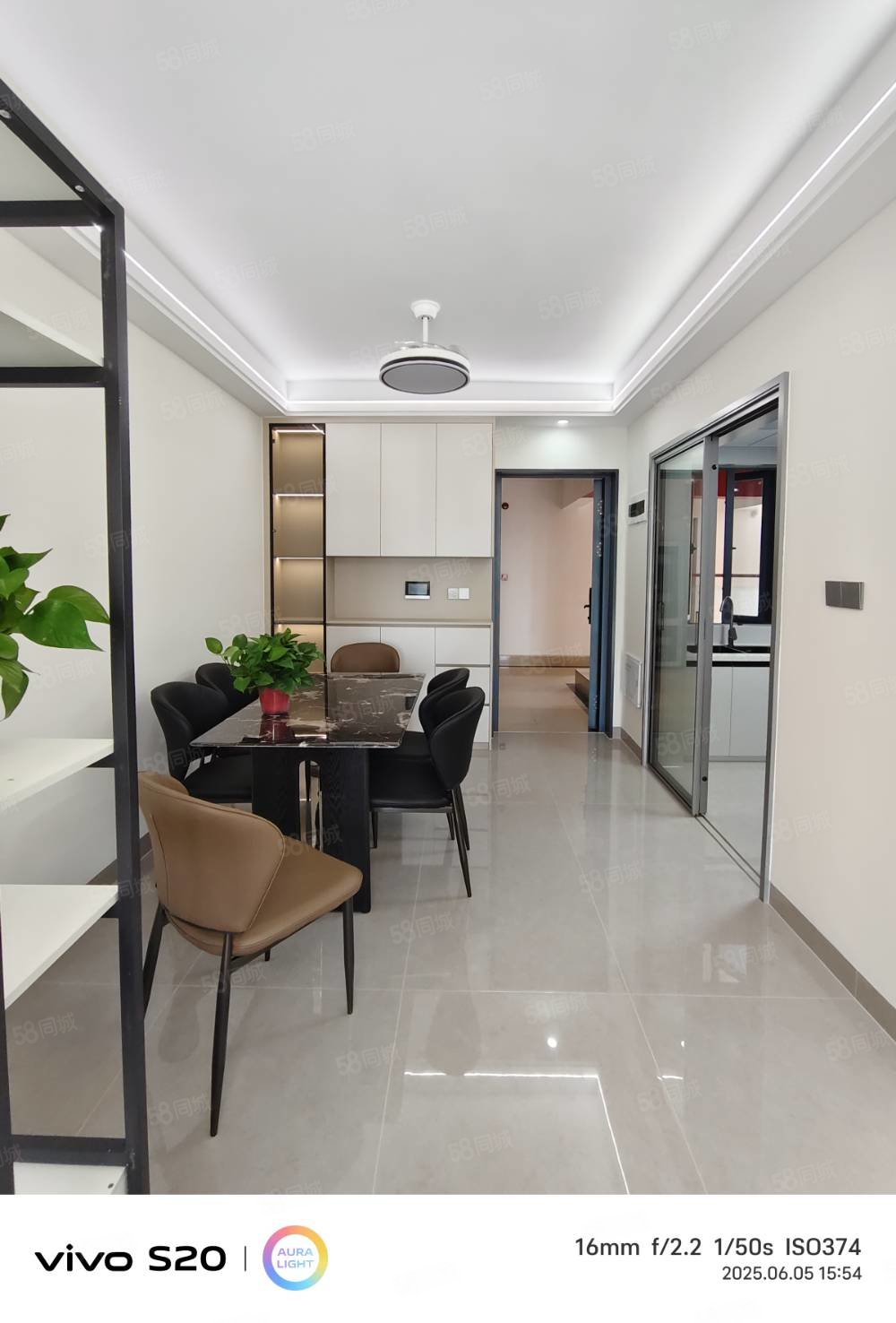 新城明珠3室2厅2卫110㎡南北58万