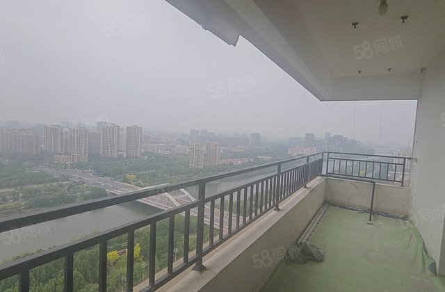 观景房！碧桂园翡丽湾！145瓶锦绣学府西边户三室两厅两卫！