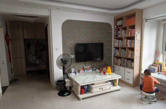 新出水岸花语，精装三室，带车位地下，随时看房