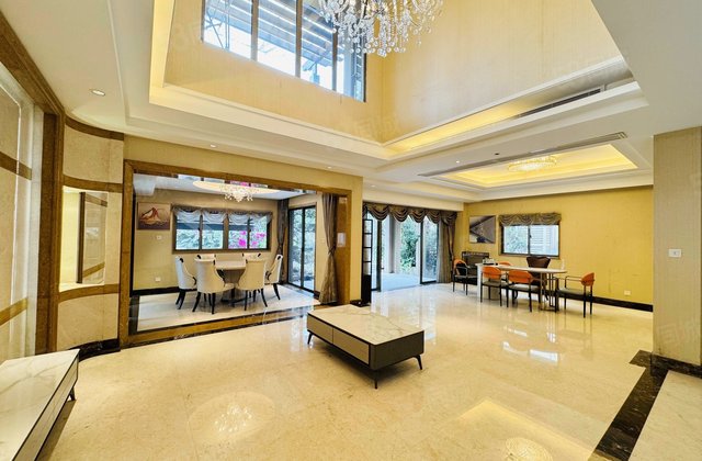 万科红郡5室2厅335.45㎡2880万二手房图片