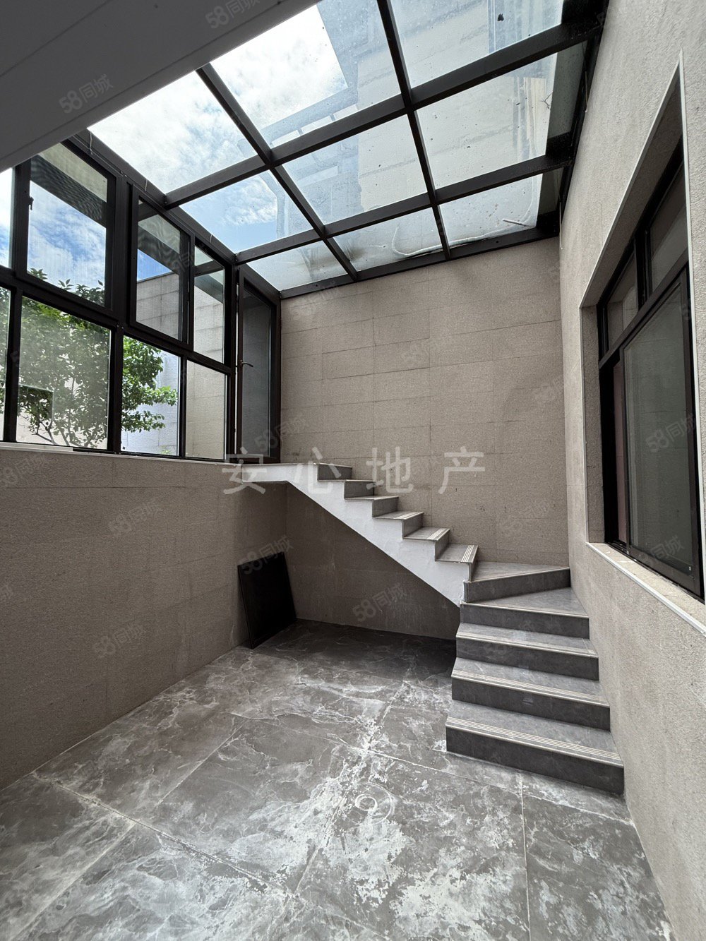 天屿花城((别墅)8室3厅7卫396㎡南北338万