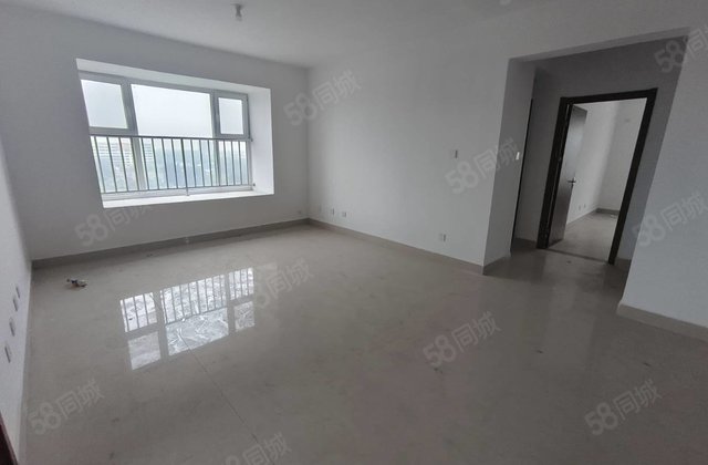 急售区政府一实验，新房未住走一手，三室城市芳华蘭园附近