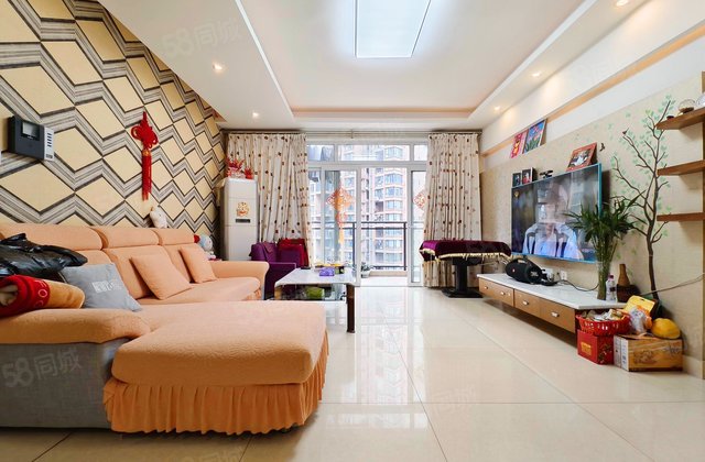 比华利国际城一期4室2厅128.08㎡216万二手房图片