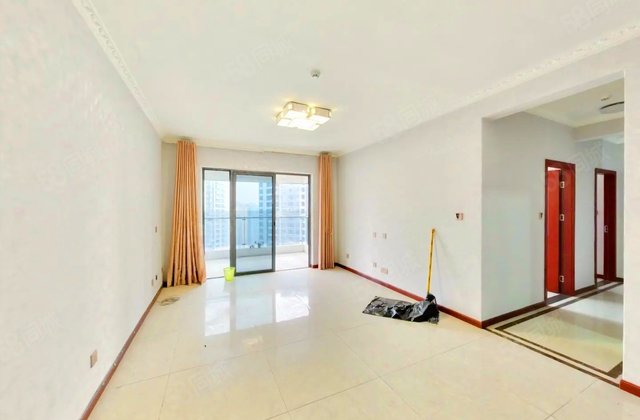 绿地468云玺四期3室2厅107.32㎡209万二手房图片