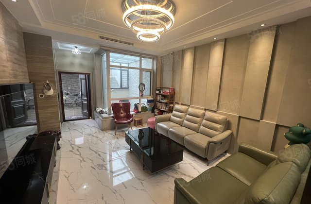 急售老一中文轩旁山水文园别墅带院子带商铺带车库带负一