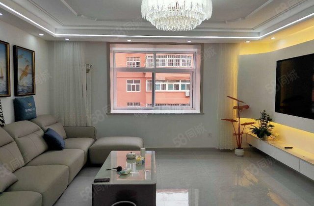 湖边100 ！世博园小区中间楼层！精装修带全屋家具家电！