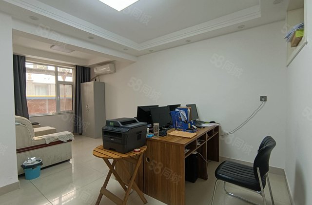 东昌湖边 单位家属院  一楼带院 精装修 看房方便 有钥匙