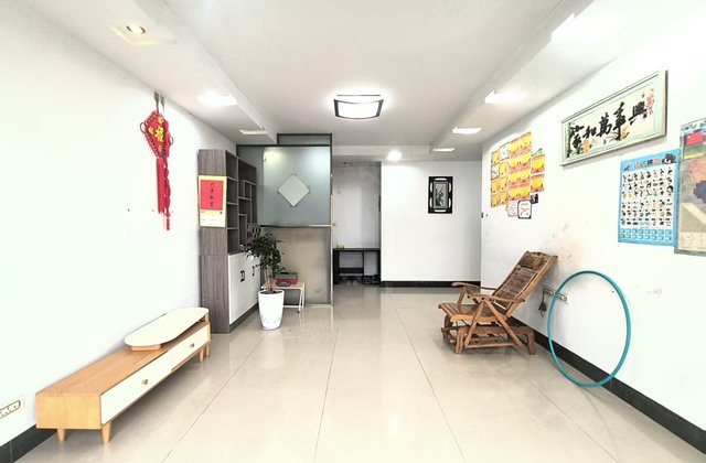 阳光花园3室2厅110㎡73万二手房图片