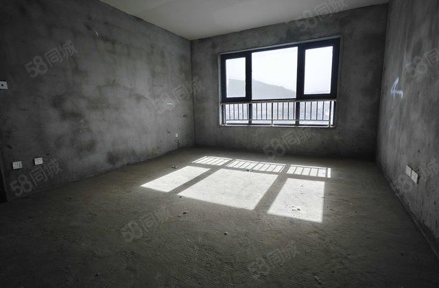 雅砻金盾苑3室2厅136.1㎡78万二手房图片