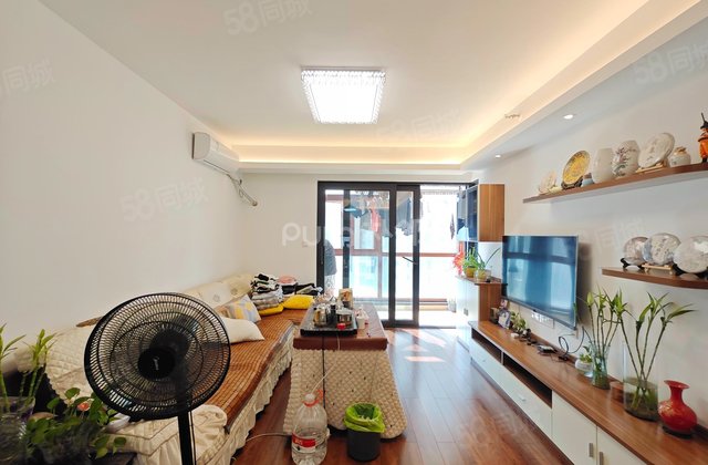 万科里金域国际(一二期)4室2厅131.12㎡252万二手房图片