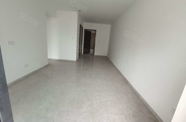 急售 理想城新房未住带有证车位和储藏室 房产证已领取 好楼层