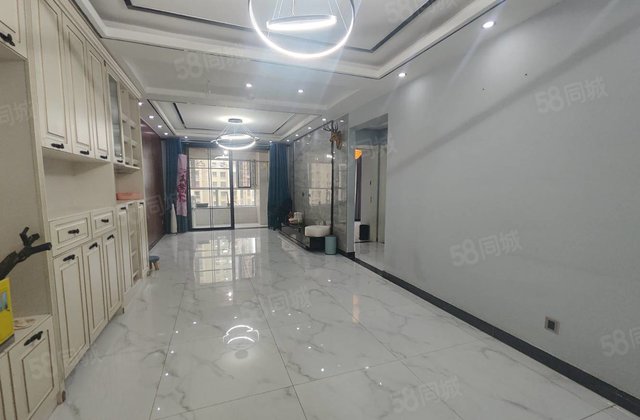 急售！刚 需！婚房！送车位！送储！精装！三室！随时看房