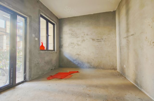 澳海望洲府(别墅)4室2厅147.25㎡186万二手房图片