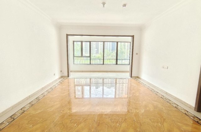 清水湾 国岳府小高层 带车位 免大税 四叶草 全明户型