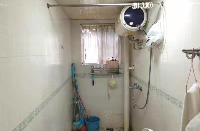 保亭庄园豪都1室1厅43㎡28万二手房图片