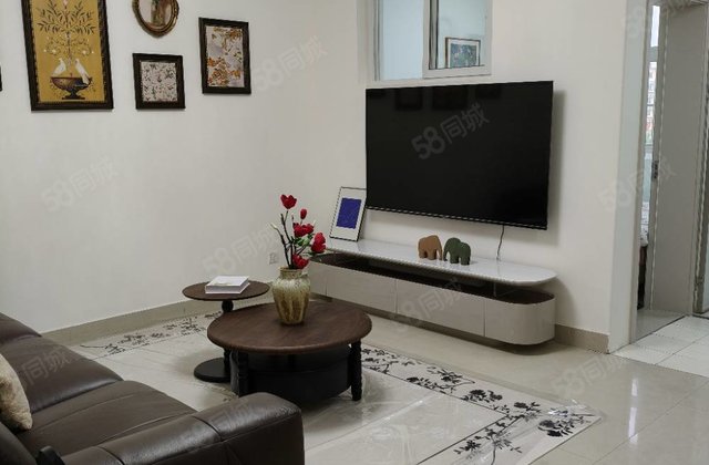 嘉明 水岸新城 精装修三室 急售 价格合适 免大税