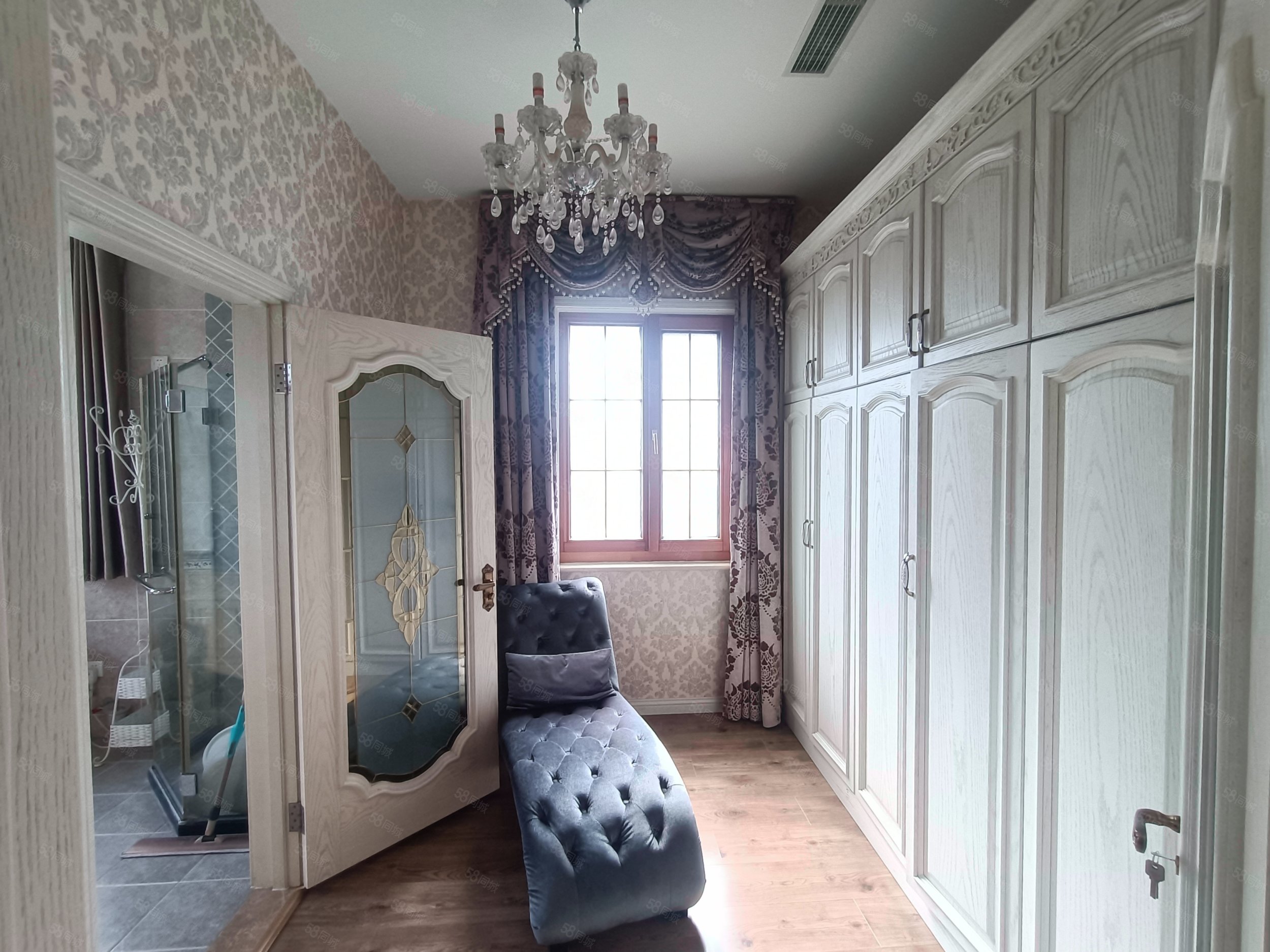 藍(lán)岸麗舍(別墅)4室2廳4衛(wèi)389.46㎡南北1150萬(wàn)