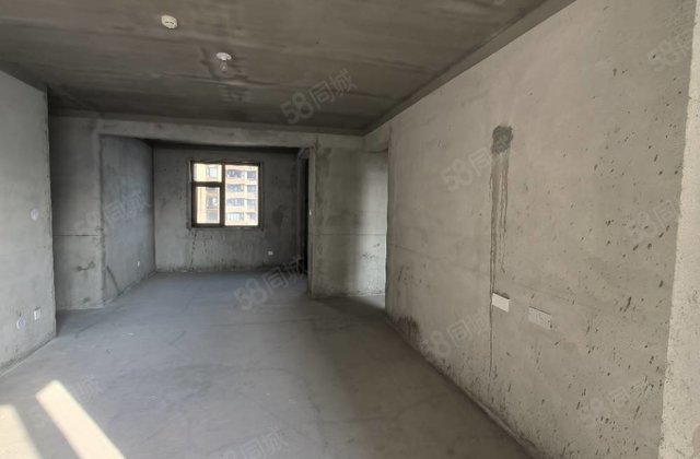 金秋华府3室2厅131㎡62.8万二手房图片