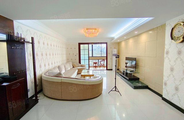 世嘉国际华城(一期)3室2厅157.22㎡130万二手房图片