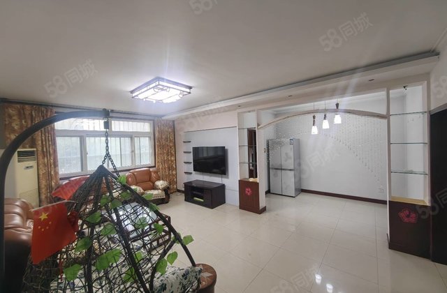 低楼层 滨河花园  3居双卫双阳台 免大税储藏室 看房方便