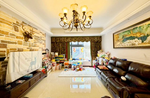 逸翠庄园(北区)3室2厅160㎡188万二手房图片