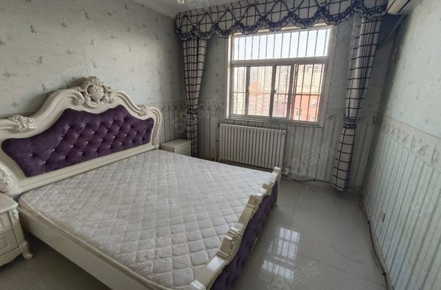 站前街金立文苑附近一诺林花小筑送车位储藏室