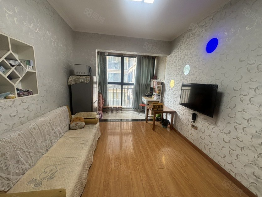 冠城美立方2室1厅1卫55㎡南北32万