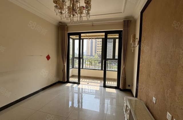 老一中文轩龙湾附近恒大名都电梯房免大税