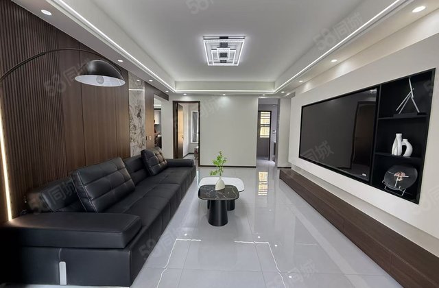 银湖国际3室2厅120㎡88万二手房图片