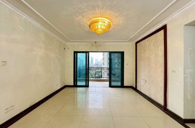 恒大绿洲4室2厅130.8㎡128万二手房图片