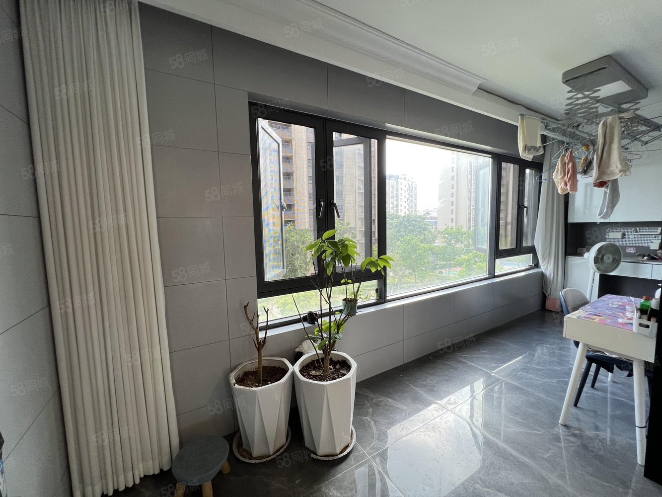 皖新江山樾3室2厅2卫118㎡南北82万