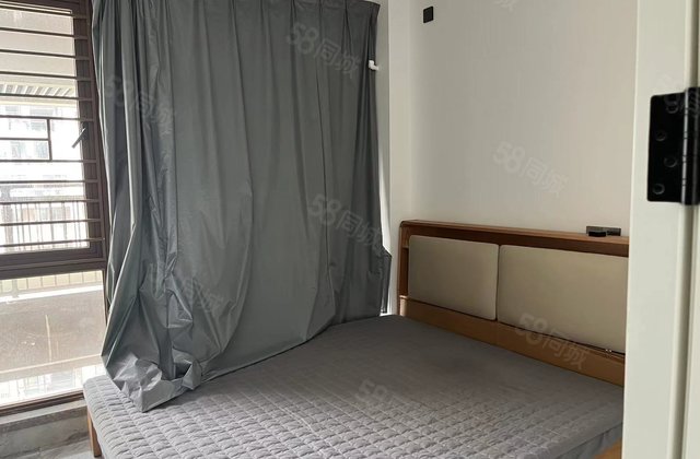 联发君领天玺B区1室3厅123.05㎡199万二手房图片