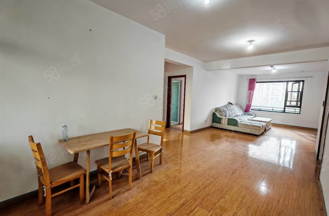 开发区144平！绿城百合新城一期 四室两卫带车位储藏室随时看