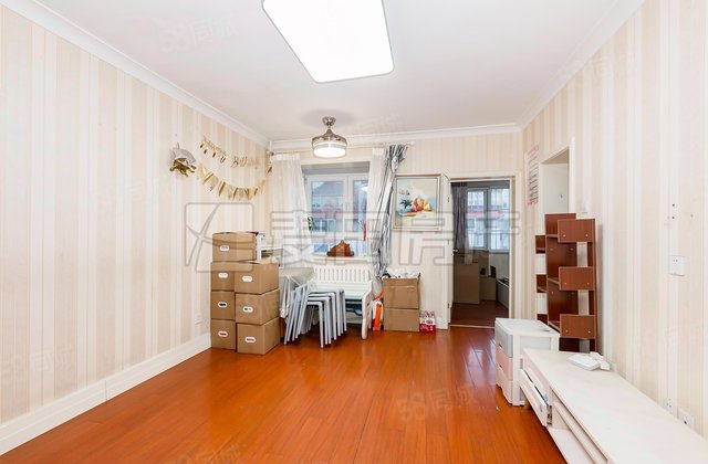 上地东里3室1厅70.44㎡685万二手房图片