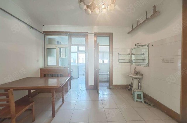 急售 紧邻湖边 沙滩浴场 西关街水务局家属院 三室朝阳观澜旁