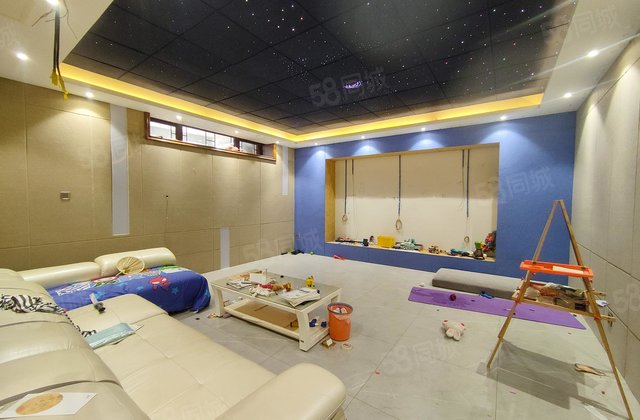 鼓楼别墅 经典别墅 精装修 带大院子 诚心出售 价格可议 急