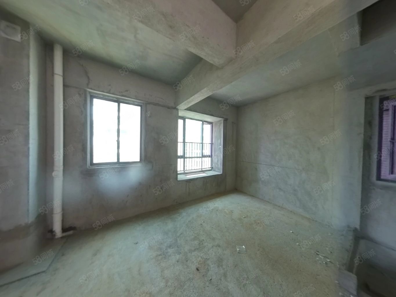 金域澜岸3室2厅3卫159㎡东南230.55万