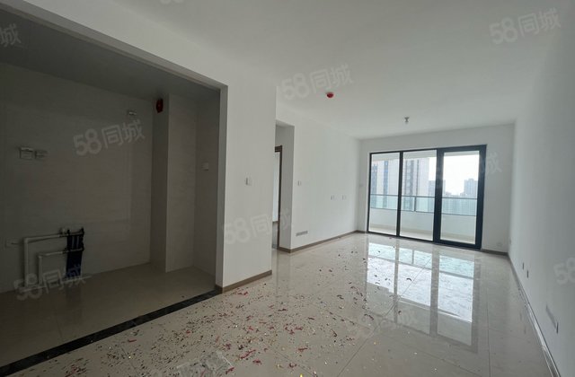 城市之尊!新房三室两厅一卫!房东 出售!抢